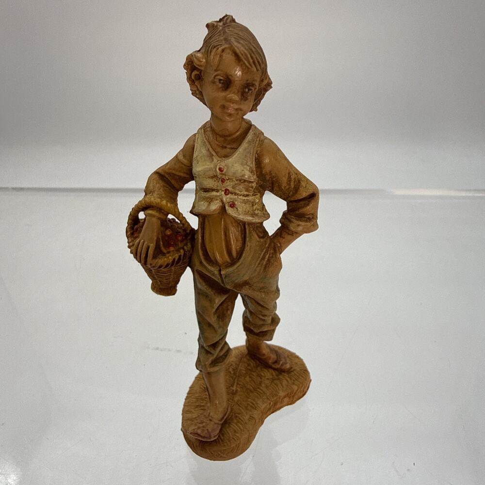 4” Vintage Fontanini Nativity Village Figurine Young Boy w Fruit Basket #134